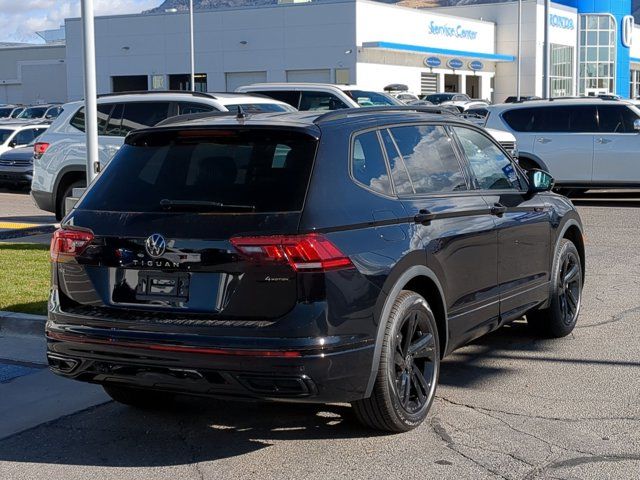 2024 Volkswagen Tiguan/Taos SE R-Line Black