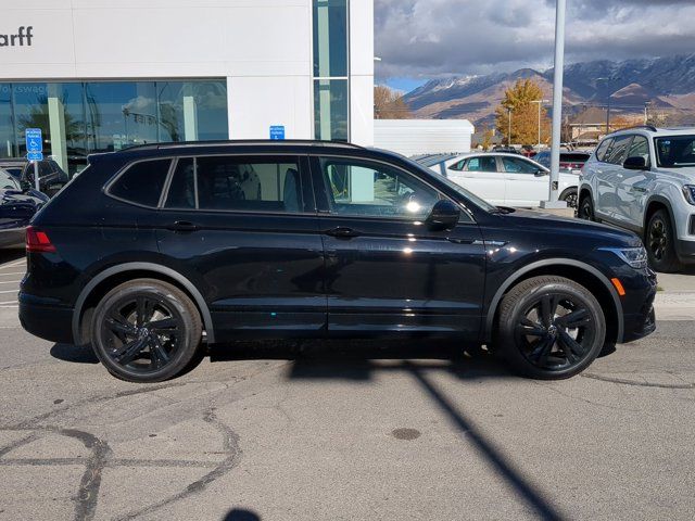 2024 Volkswagen Tiguan/Taos SE R-Line Black