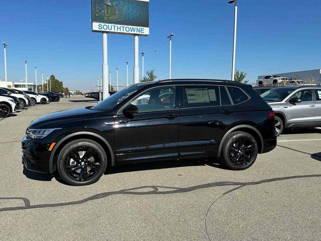 2024 Volkswagen Tiguan SE R-Line Black