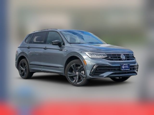 2024 Volkswagen Tiguan SE R-Line Black