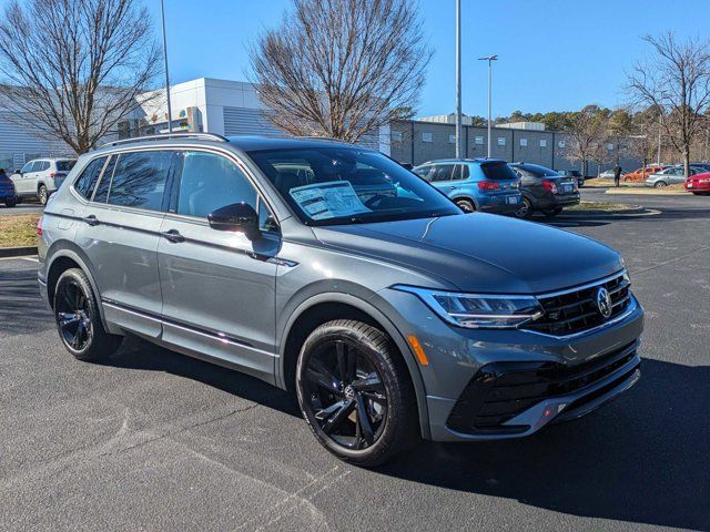 2024 Volkswagen Tiguan SE R-Line Black