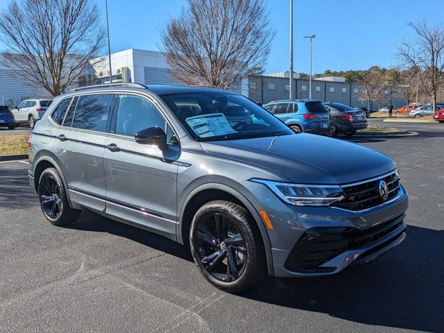 2024 Volkswagen Tiguan SE R-Line Black