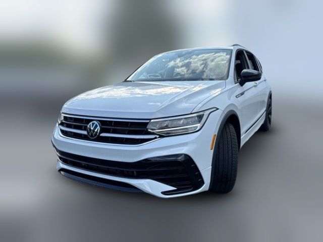 2024 Volkswagen Tiguan SE R-Line Black