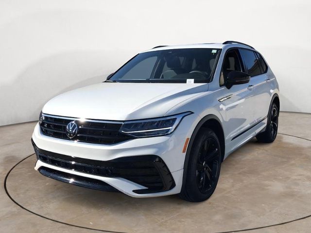 2024 Volkswagen Tiguan SE R-Line Black