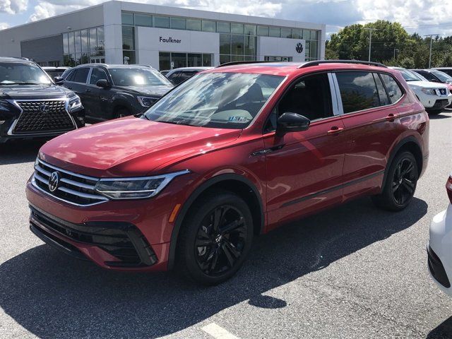 2024 Volkswagen Tiguan SE R-Line Black