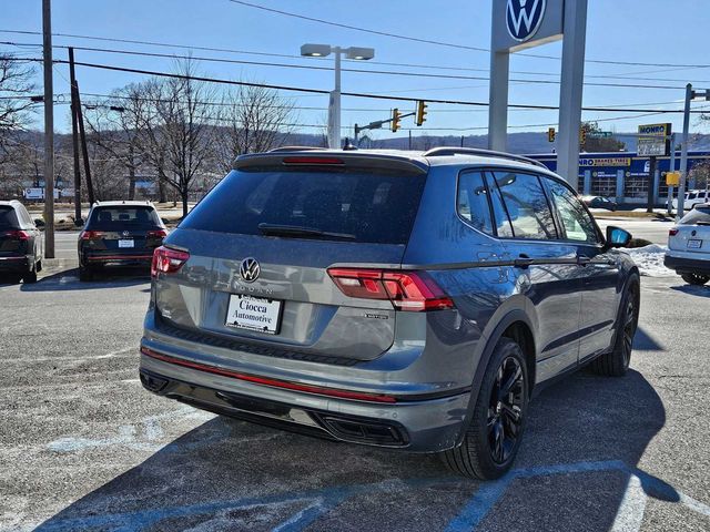 2024 Volkswagen Tiguan SE R-Line Black