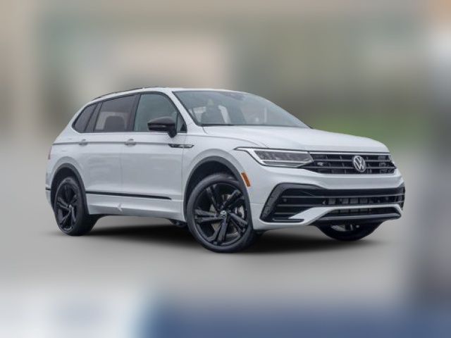 2024 Volkswagen Tiguan SE R-Line Black