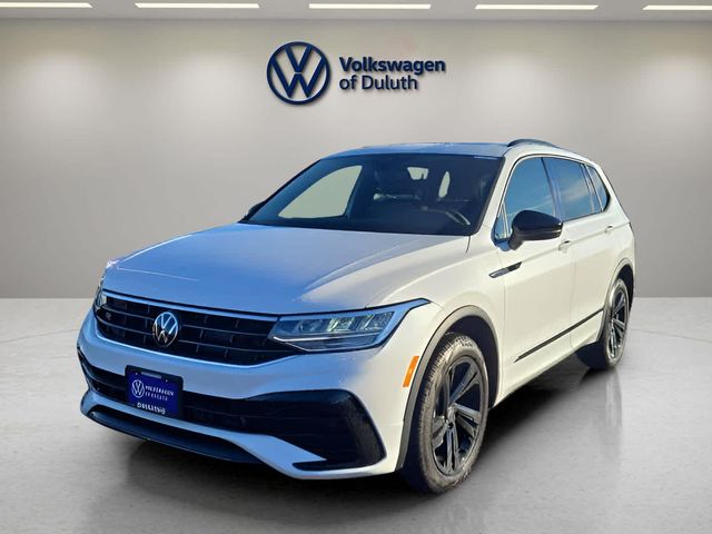 2024 Volkswagen Tiguan/Taos SE R-Line Black