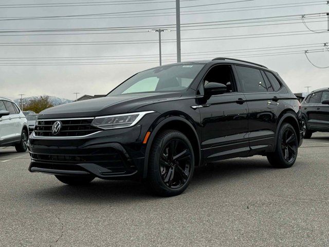 2024 Volkswagen Tiguan/Taos SE R-Line Black