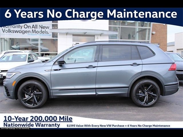 2024 Volkswagen Tiguan SE R-Line Black