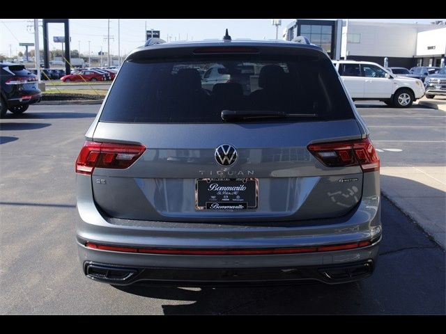 2024 Volkswagen Tiguan SE R-Line Black