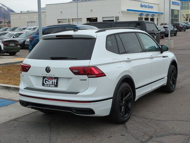 2024 Volkswagen Tiguan SE R-Line Black