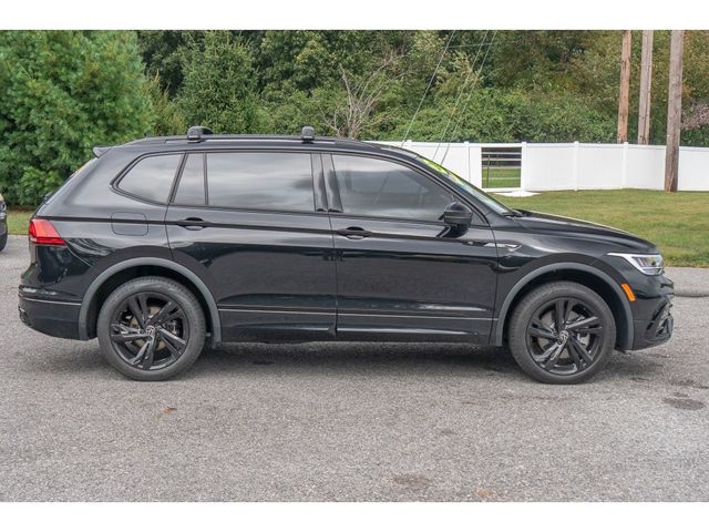 2024 Volkswagen Tiguan/Taos SE R-Line Black