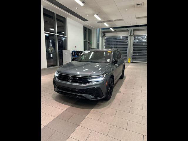 2024 Volkswagen Tiguan SE R-Line Black