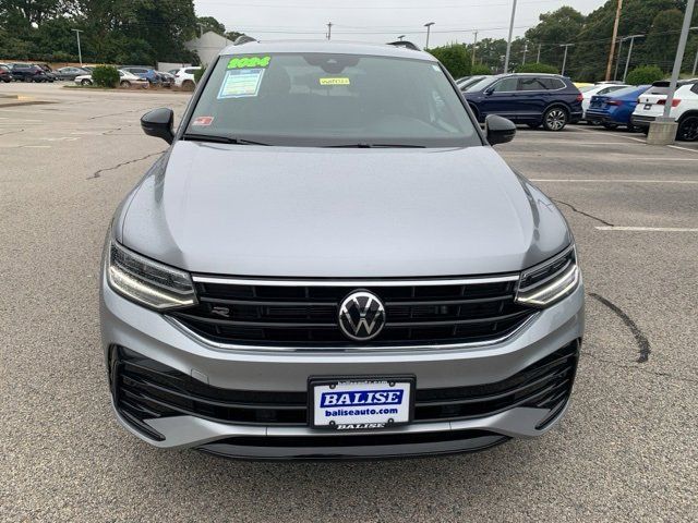 2024 Volkswagen Tiguan SE R-Line Black