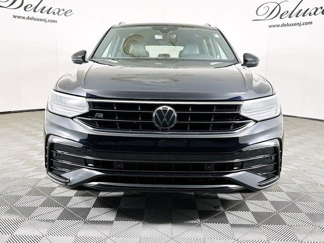 2024 Volkswagen Tiguan/Taos SE R-Line Black