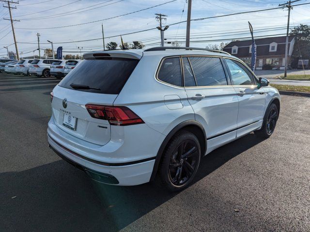 2024 Volkswagen Tiguan SE R-Line Black