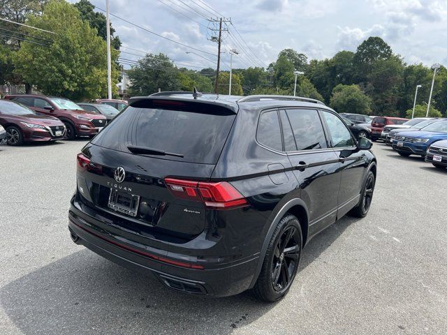 2024 Volkswagen Tiguan SE R-Line Black