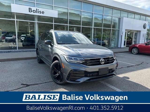 2024 Volkswagen Tiguan SE R-Line Black