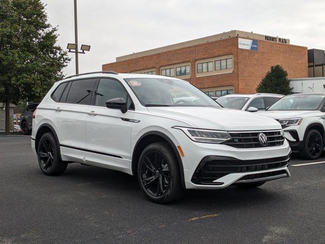 2024 Volkswagen Tiguan SE R-Line Black