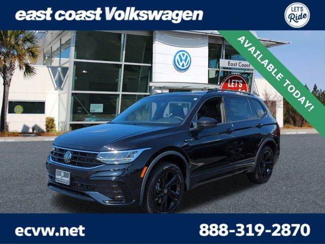 2024 Volkswagen Tiguan SE R-Line Black