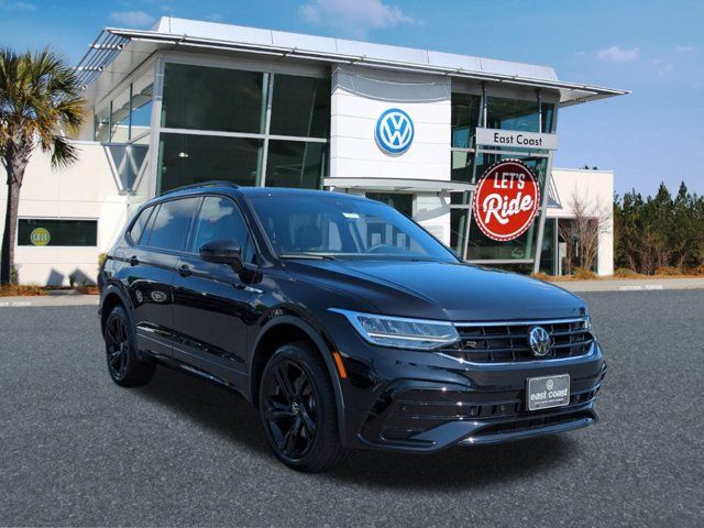 2024 Volkswagen Tiguan SE R-Line Black