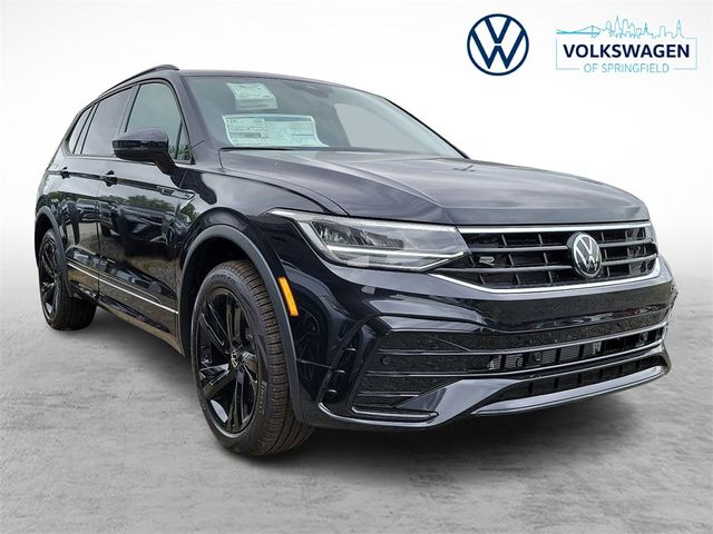 2024 Volkswagen Tiguan/Taos SE R-Line Black