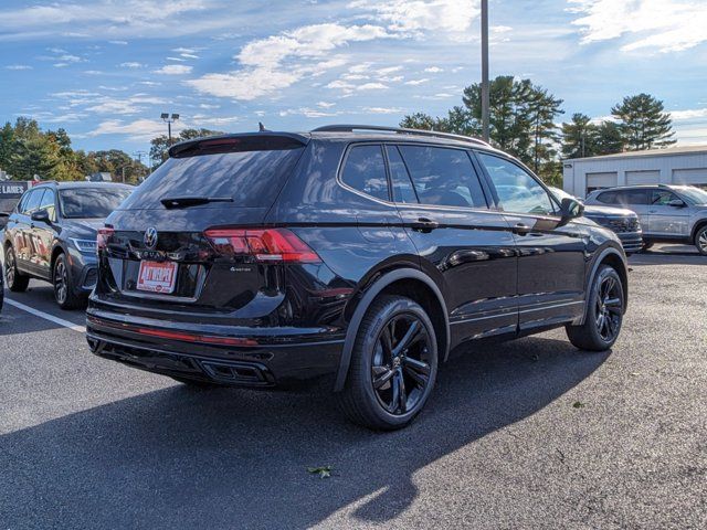 2024 Volkswagen Tiguan/Taos SE R-Line Black