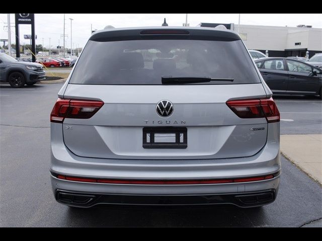 2024 Volkswagen Tiguan SE R-Line Black