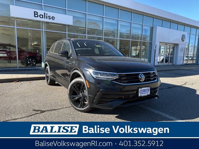 2024 Volkswagen Tiguan SE R-Line Black