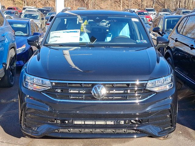 2024 Volkswagen Tiguan SE R-Line Black