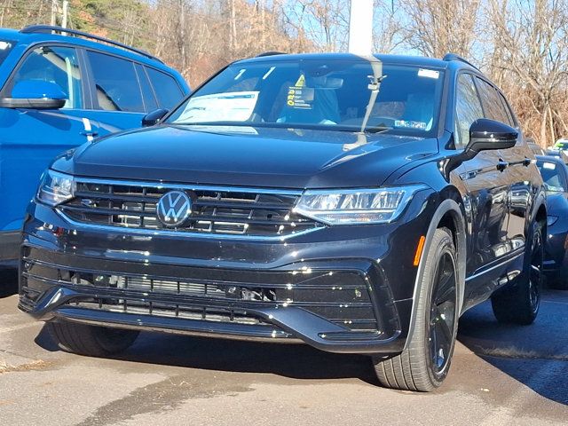 2024 Volkswagen Tiguan SE R-Line Black