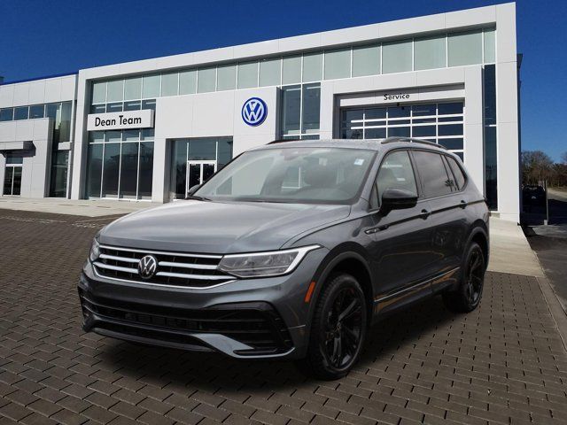 2024 Volkswagen Tiguan SE R-Line Black