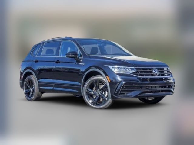 2024 Volkswagen Tiguan SE R-Line Black