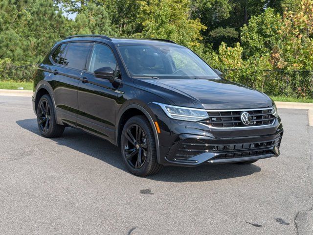 2024 Volkswagen Tiguan SE R-Line Black