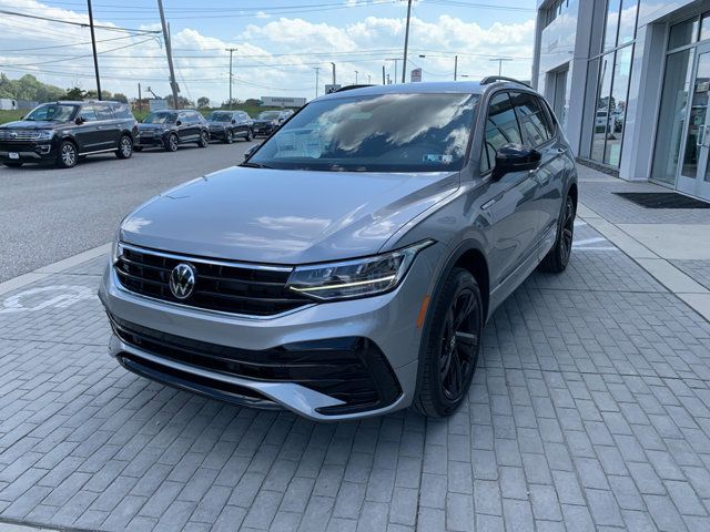 2024 Volkswagen Tiguan SE R-Line Black