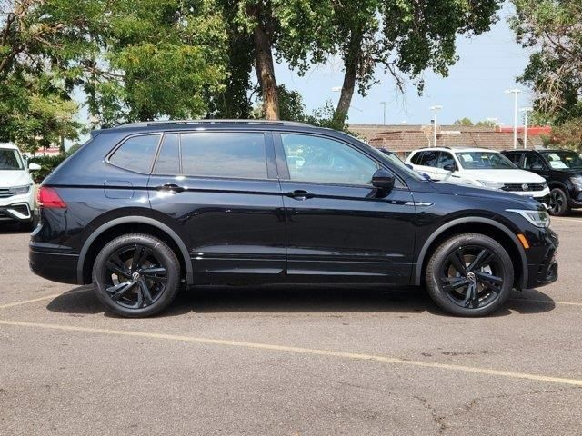 2024 Volkswagen Tiguan/Taos SE R-Line Black