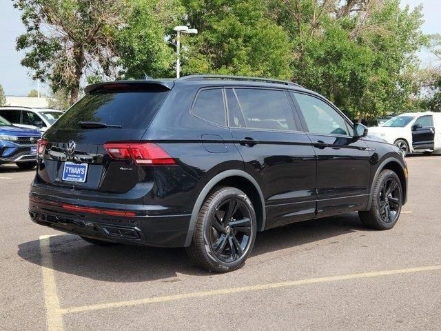 2024 Volkswagen Tiguan/Taos SE R-Line Black