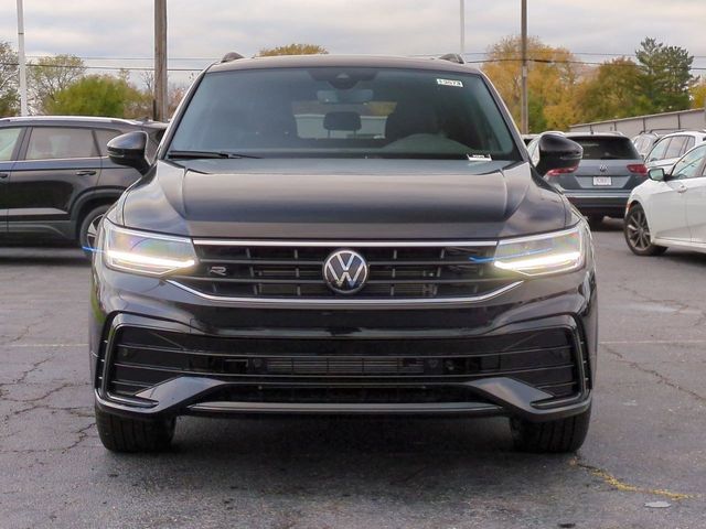 2024 Volkswagen Tiguan/Taos SE R-Line Black