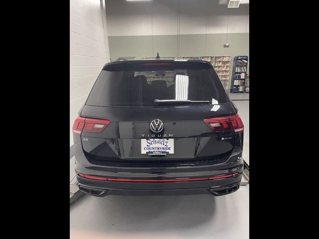 2024 Volkswagen Tiguan/Taos SE R-Line Black