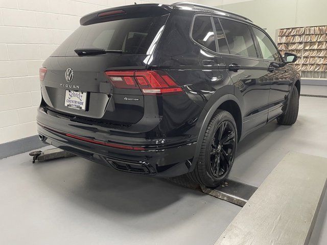 2024 Volkswagen Tiguan/Taos SE R-Line Black