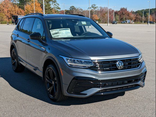 2024 Volkswagen Tiguan SE R-Line Black