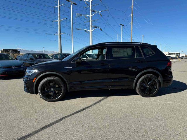 2024 Volkswagen Tiguan SE R-Line Black