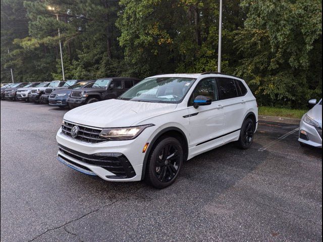 2024 Volkswagen Tiguan SE R-Line Black