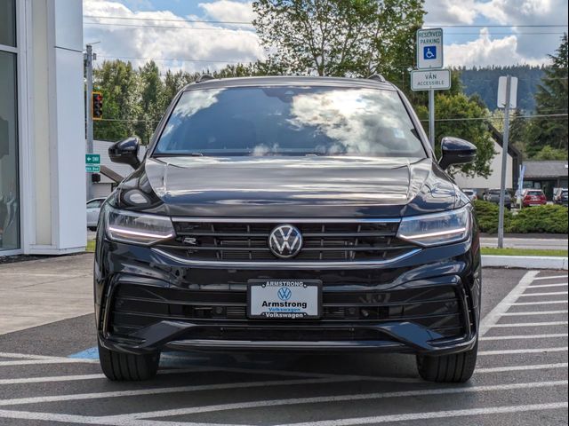 2024 Volkswagen Tiguan SE R-Line Black