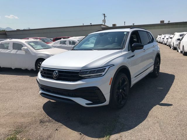 2024 Volkswagen Tiguan SE R-Line Black