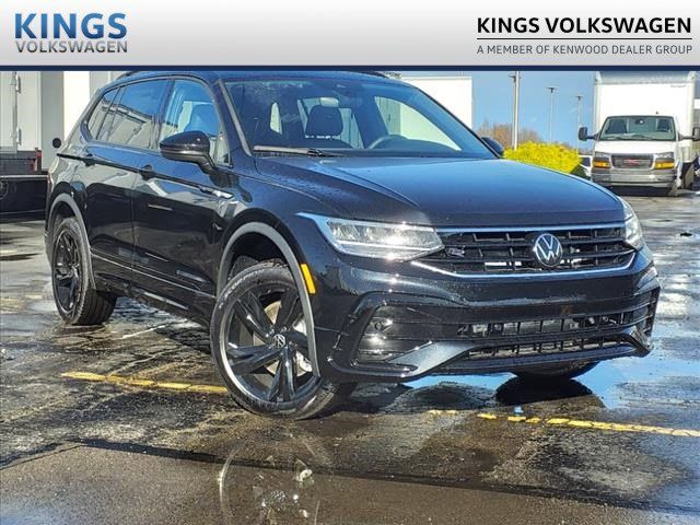 2024 Volkswagen Tiguan/Taos SE R-Line Black