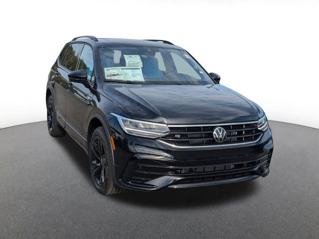 2024 Volkswagen Tiguan/Taos SE R-Line Black