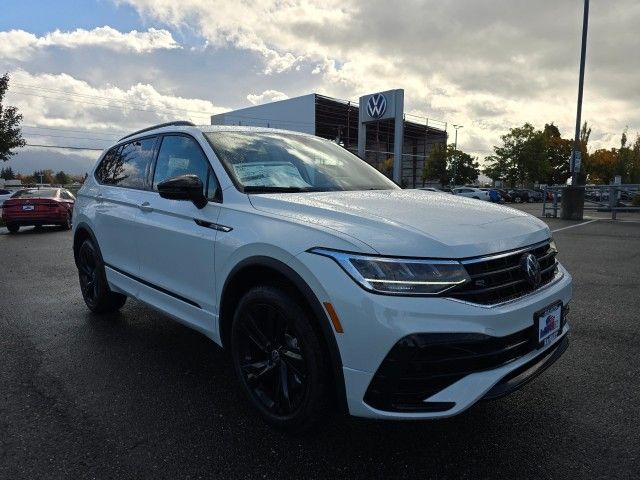 2024 Volkswagen Tiguan SE R-Line Black