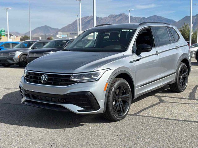 2024 Volkswagen Tiguan/Taos SE R-Line Black